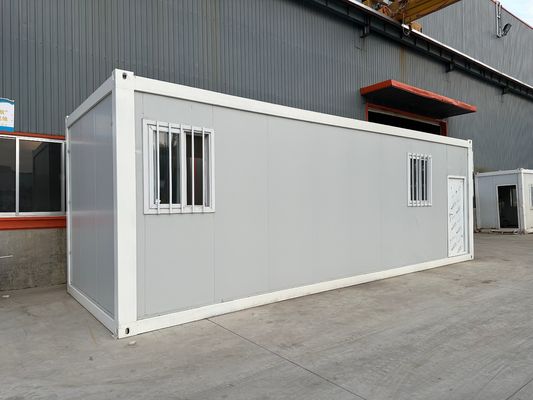 Pacote único Tamanho 600X600X300 cm e Casa de contêineres para edifício de escritórios Dormitório 20 40ft Bungalow Cabina portátil