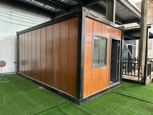 Pacote único Tamanho 600X600X300 cm e Casa de contêineres para edifício de escritórios Dormitório 20 40ft Bungalow Cabina portátil