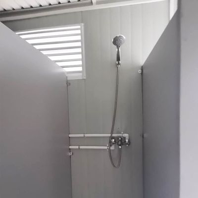 Banheiro portátil A solução ideal para as suas necessidades de construção simples Amigável ao ambiente e acessível