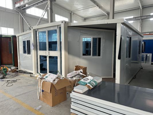 Cor personalizada Única 20 Ft 40 Ft Fácil de instalar Container Casa Quadro de bom isolamento térmico Casa pré-fabricada Villa