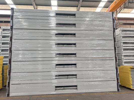 Modular Eco Mini Casa de baixo carbono Painel mobiliado Estrutura de aço Casa de contêiner pré-fabricada com porta de alumínio ponte quebrada