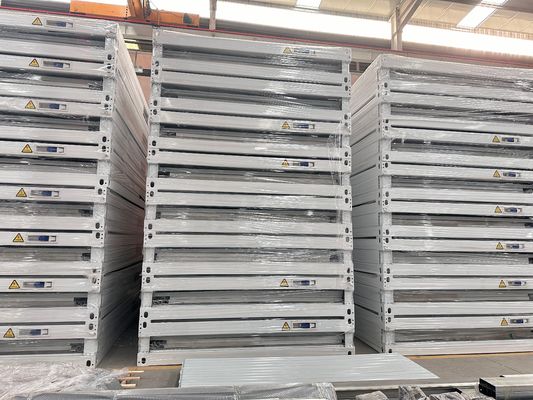 Modular Eco Mini Casa de baixo carbono Painel mobiliado Estrutura de aço Casa de contêiner pré-fabricada com porta de alumínio ponte quebrada