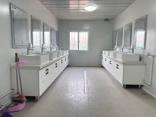 Modular Eco Mini Casa de baixo carbono Painel mobiliado Estrutura de aço Casa de contêiner pré-fabricada com porta de alumínio ponte quebrada