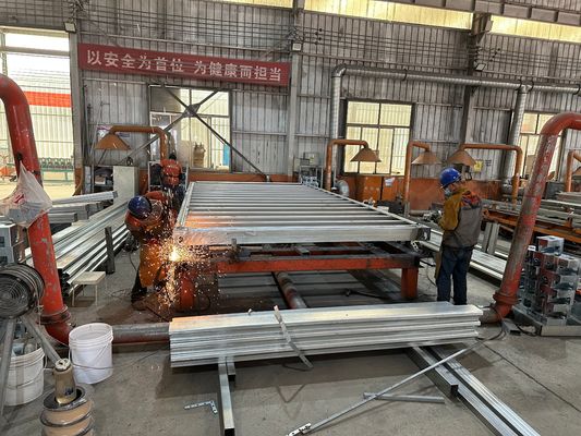 40'HC resistente à corrosão poupança de energia de baixo carbono personalizado modular móvel pré-fabricado estrutura de aço de pacote plano casa de contêineres para escritório