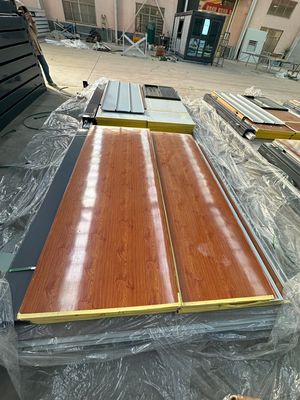 Escalão personalizável Canopy Escalão de vidro Cortina de parede de fibra de vidro Painel de sanduíche Container Casa Flat Pack para apartamento