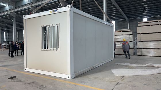 Atualização Construção rápida 20ft 30ft 40ft Modular personalizado vidro à prova d'água Lata Sandwich Painel Container dobrável Casa com 1