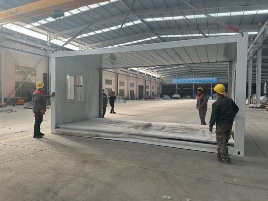 Econômico Multi-Role personalizado pré-fabricado 20ft 40ft painel de sanduíche casa de contêiner dobrável com estrutura de aço galvanizado