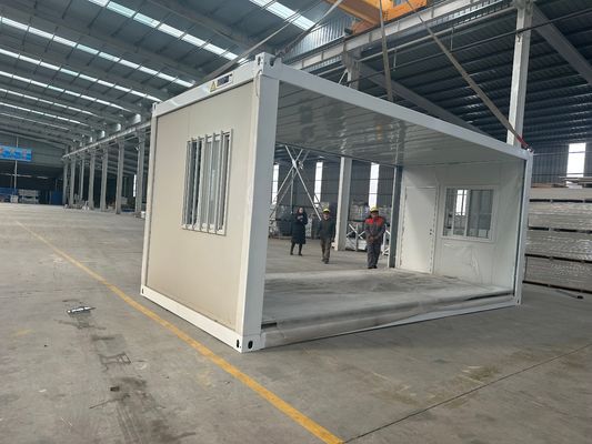 15-30 anos de vida útil Espaço de escritório dobrável Casa 20ft Cabana Cabana Z-dobragem Casa de contêiner pré-fabricada com estrutura de aço