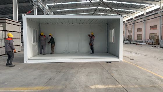 40ft 20ft Painel de sanduíche de escritório pré-fabricado dobrável casa móvel dormitório acampamento contêiner dobrável na janela de alumínio durável