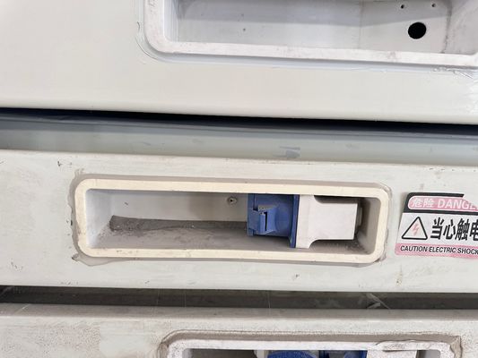 Instalação rápida Casa de contêineres de cor personalizada portátil com painel de sanduíche e design à prova de furacões