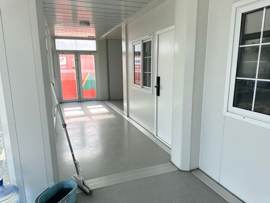 Casa pré-fabricada em estilo moderno de 20FT/40FT personalizada com banheiro