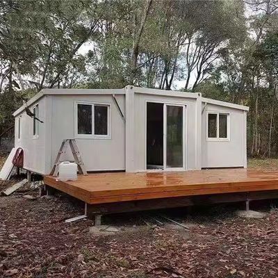 Casa de contêineres expansível Casas portáteis pré-fabricadas Smart House 3 quartos Villa com cor personalizada e porta de segurança
