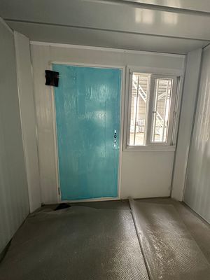 Casa de contêineres dobrável multifunção de 20 pés Janela de alumínio portátil e à prova de umidade à prova de ferrugem para quarto ao ar livre