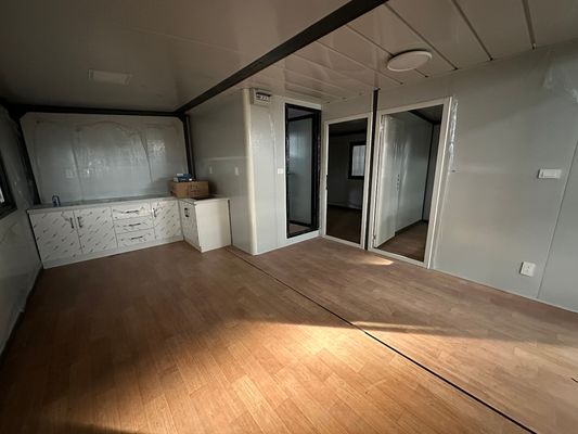 Casa de contêineres de luxo de aço 2/3 dormitório Casa portátil para vida ao ar livre Design dobrável