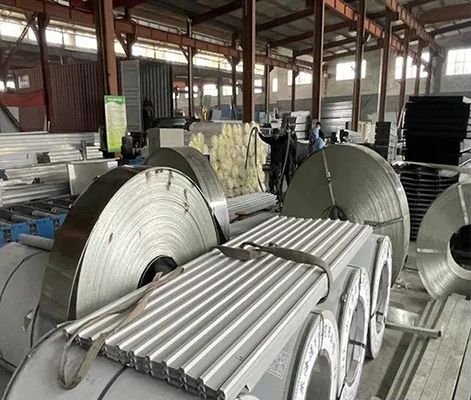 Estrutura de aço leve estrutura de poupança de energia casa pré-fabricada para a Coreia triângulo telhado e verde de vida