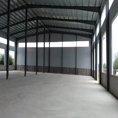 Instalação fácil Edifício pré-fabricado Estrutura de aço Armazém de metal com galvanizado a quente e alumínio