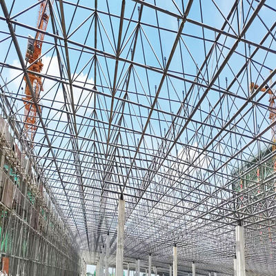 Edifício de armazém de aço pré-fabricado fácil de instalar pela fonte com estrutura e instalação de porta de aço