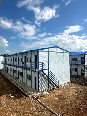 Casa de vidro pré-fabricada anti-corrosição em estilo de design eclético para fácil instalação