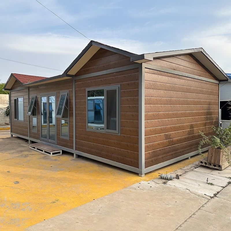 5 quartos Casa pequena pré-fabricada com casa de banho e casa de contêineres em branco ou cor personalizada